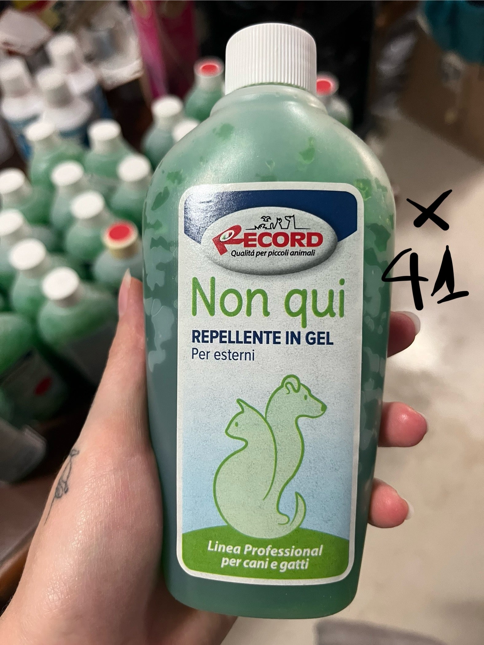 Repellente in gel per cani e gatti anti pipì